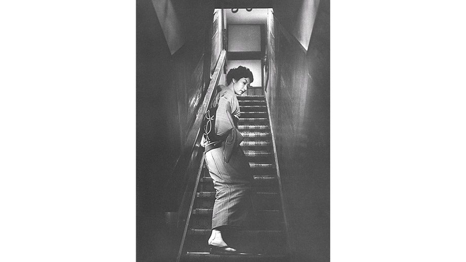 When a Woman Ascends the Stairs 2